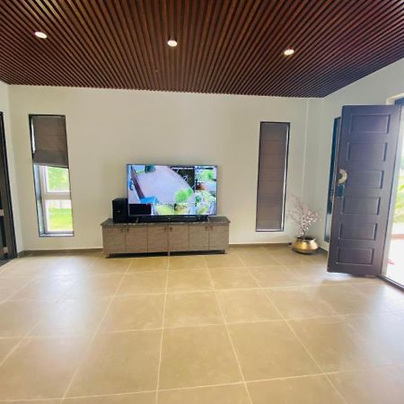 V R Farms Exotic Villa Venkatapur Exterior photo
