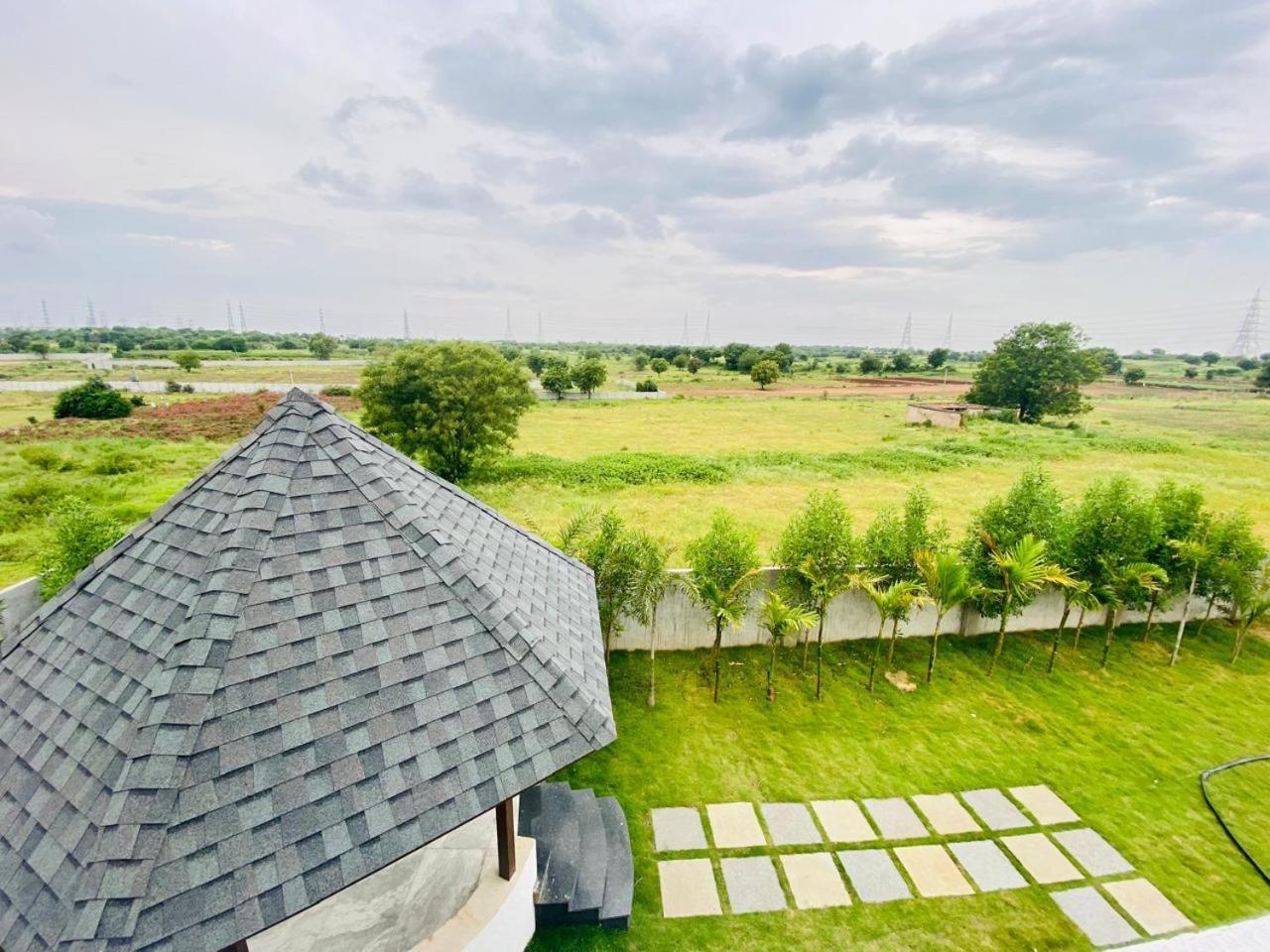 V R Farms Exotic Villa Venkatapur Exterior photo