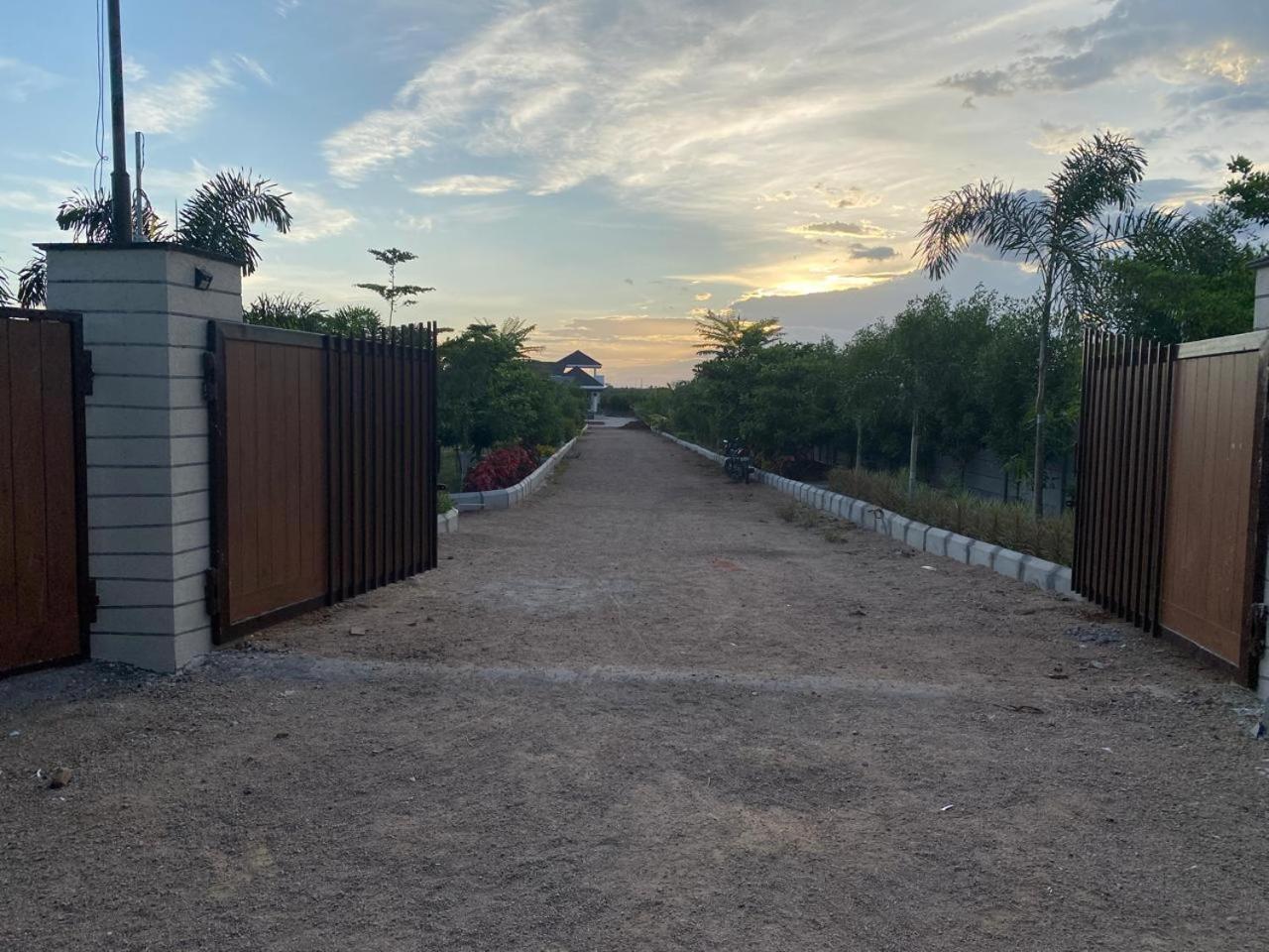V R Farms Exotic Villa Venkatapur Exterior photo