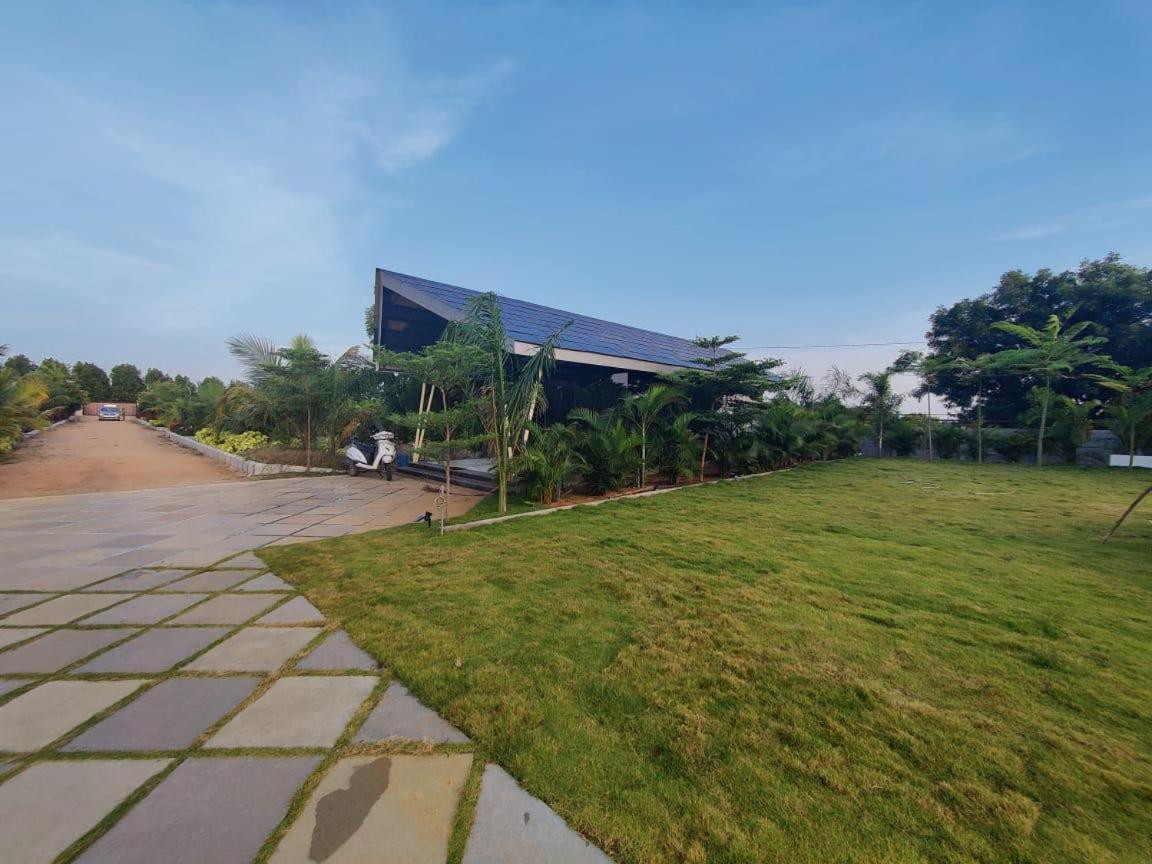 V R Farms Exotic Villa Venkatapur Exterior photo