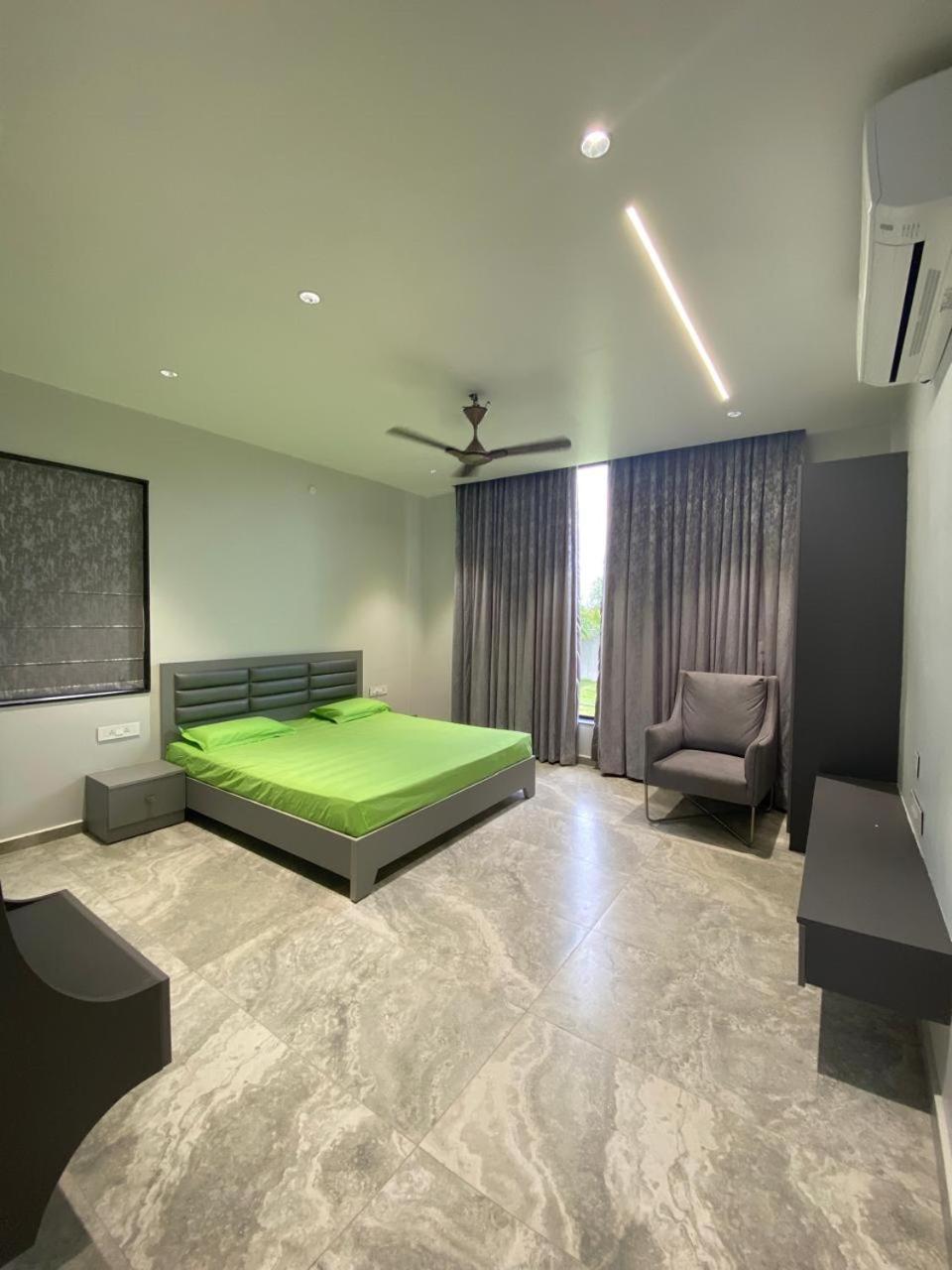 V R Farms Exotic Villa Venkatapur Exterior photo